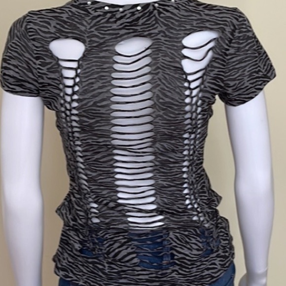 Trendy Trends Blk/Grey Animal Print Back Laser Cut Tee. Size M. P/66/A1523 - Picture 2 of 6